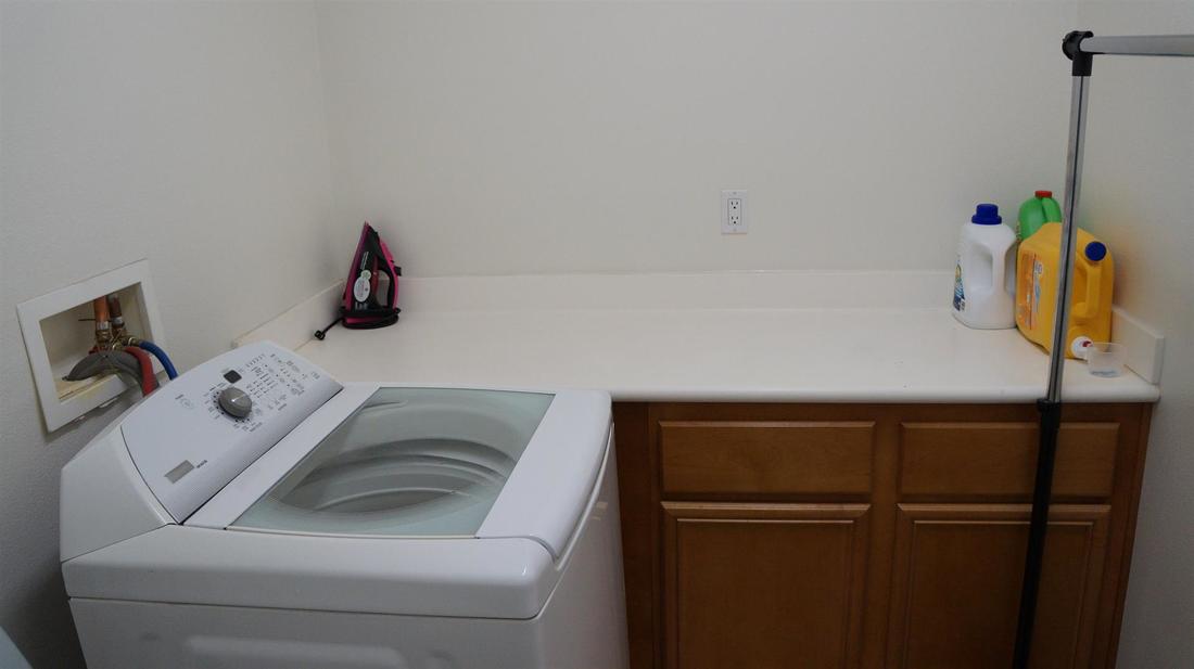 3006 Minford Street, Lancaster, CA 93536 - Laundry Room (2)