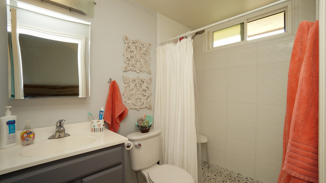 5022 Nautilus Street, Oxnard, CA 93035 - Main Bathroom