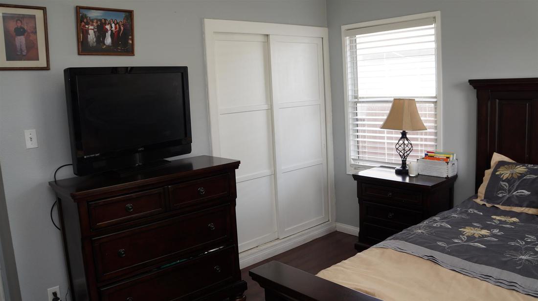 517 West Juniper Street, Oxnard, CA 93033 - Main Bedroom (2)