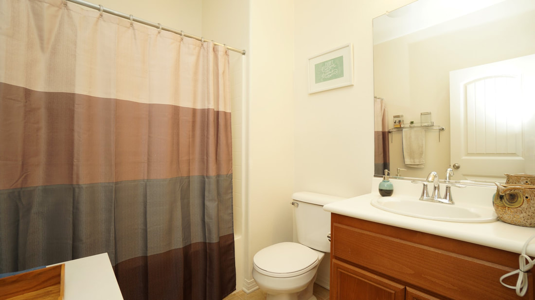 524 Garonne Street, Oxnard, CA 93036 - Main Bathroom 2